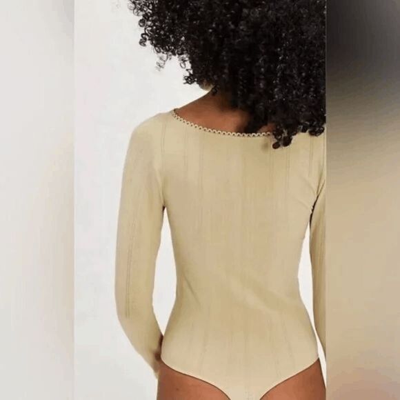 Free People Playing Favorites Tan Long Sleeve Pointelle Bodysuit M/L NWOT - Picture 8 of 8